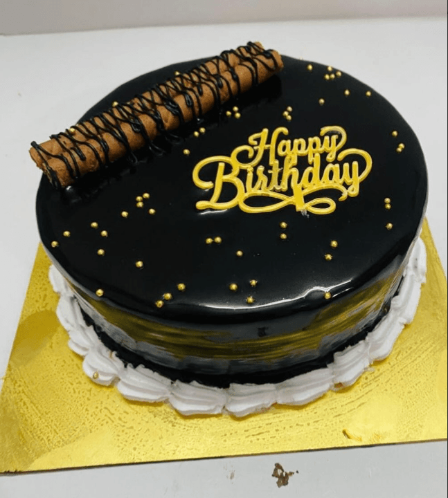 Chocolate cake real photograph 4