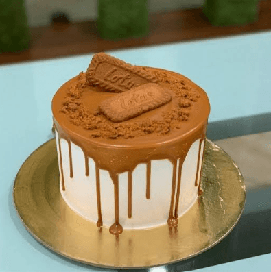 Lotus Biscoff cake real photograph 1