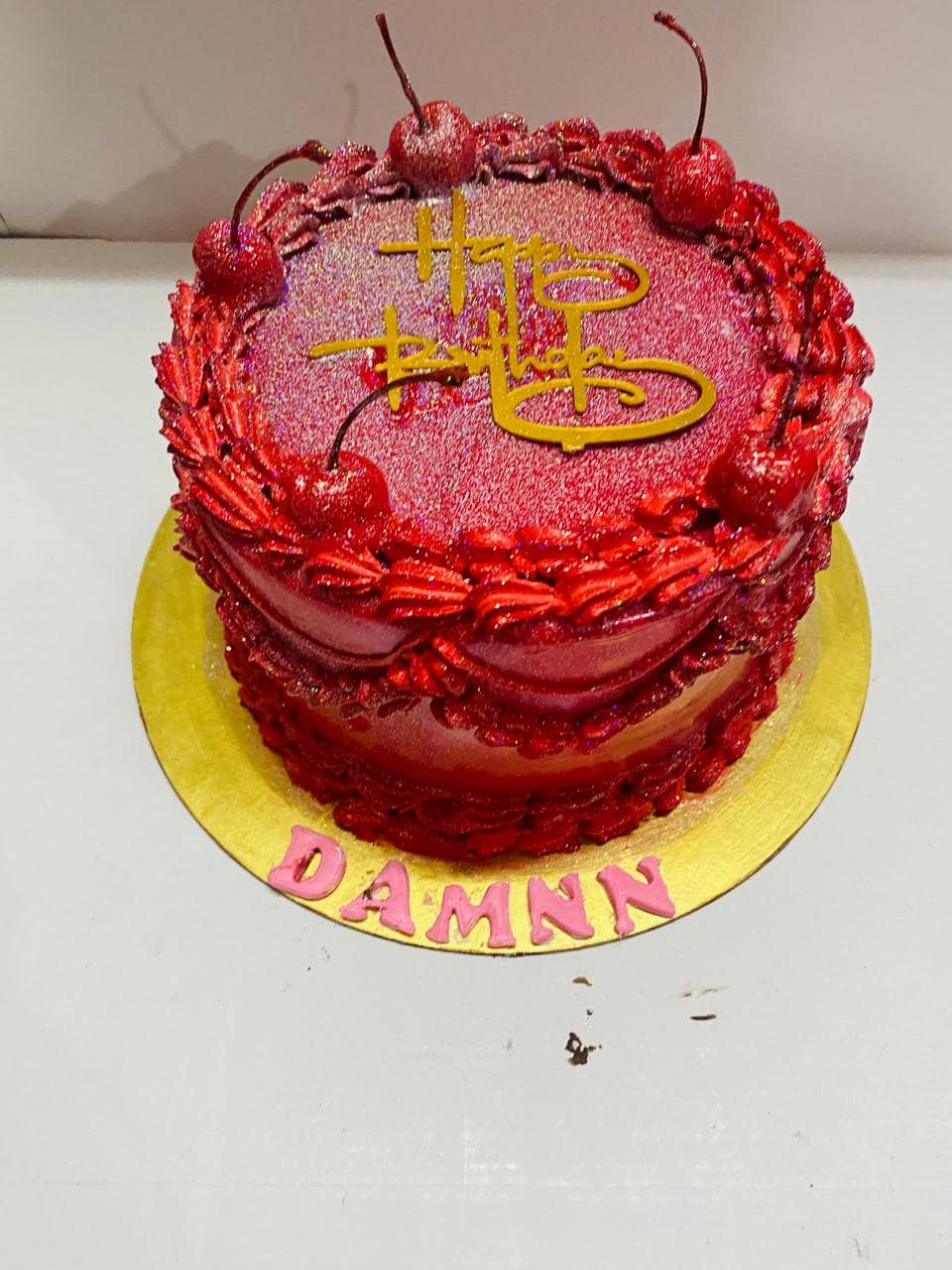 Red Velvet cake real photograph 1